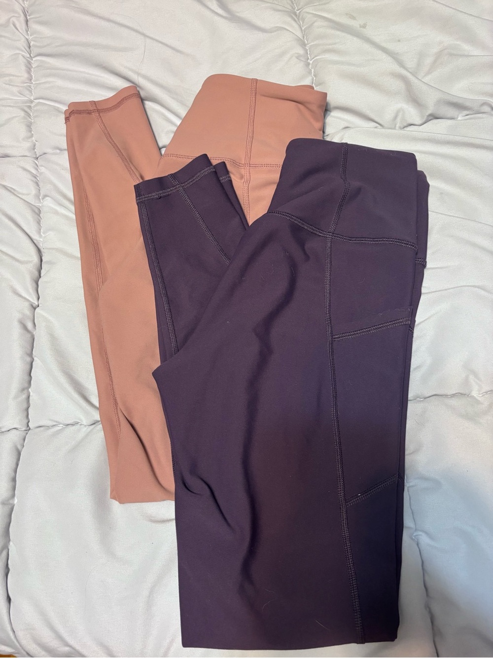 Old navy two pairs xs go dry leggings